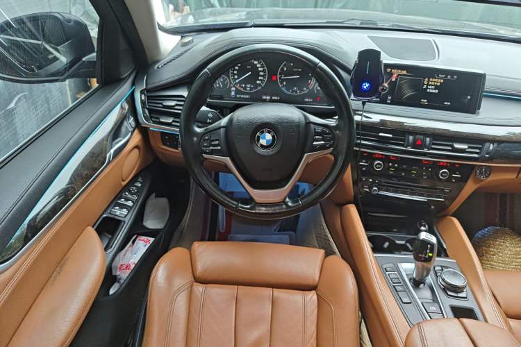 Used BMW X6 2015 xDrive28i Steering Wheel