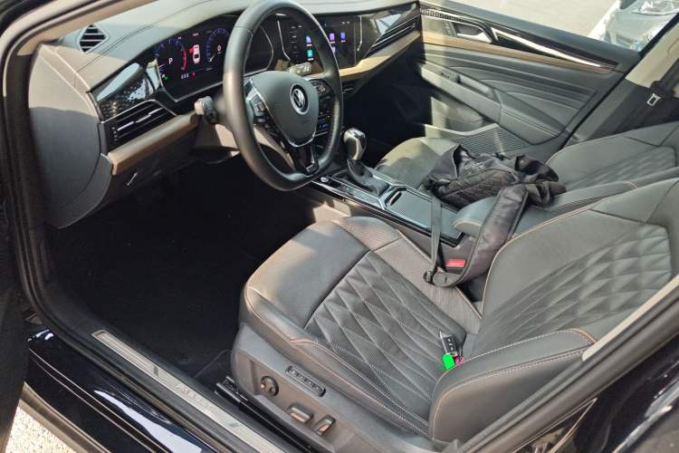 Used Volkswagen Passat 2021 380TSI Luxury Edition Left Front Seat