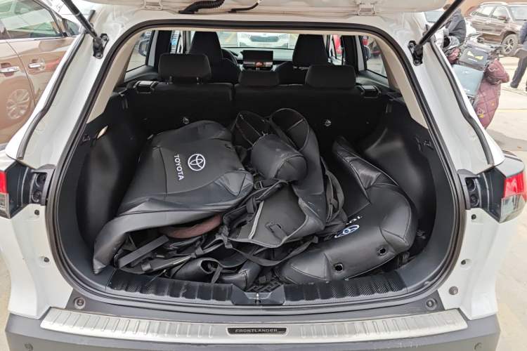 Used Toyota FRONTLANDER 2023 2.0L CVT Leading Edition
