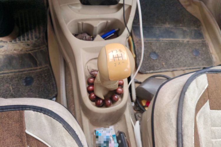 Used Nissan Livina 2013 1.6XE Manual Comfort Edition
