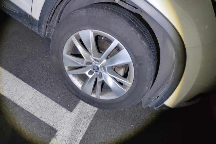 Used Skoda Kodiaq 2018 Facelifted TSI330 5-Seater Two-Wheel-Drive Comfort Edition
