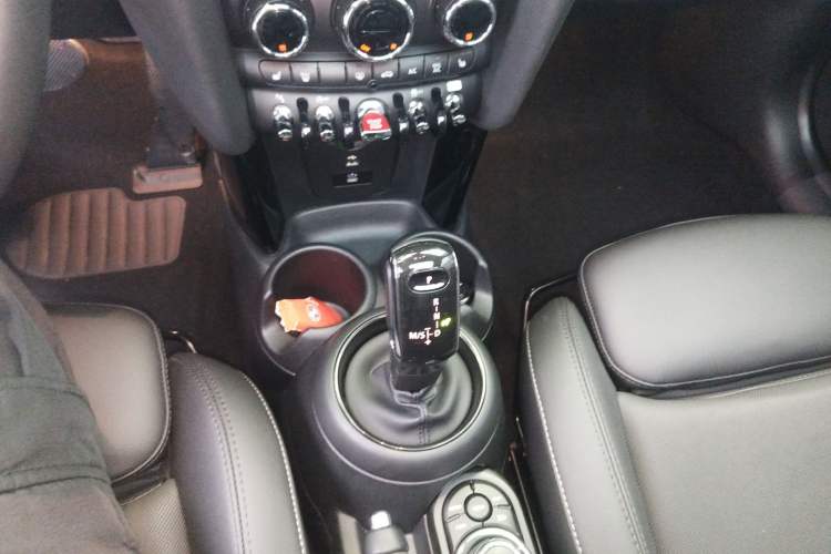 Used MINI 2022 Updated 1.5T COOPER Classic Edition