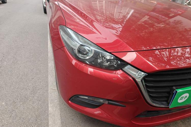 Used Mazda 3 Axela 2017 Sedan 1.5L Automatic Comfort Model Emission Standard China V
