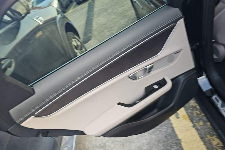 Used BYD Han 2025 DM-i Intelligent Driving Edition 125KM LiDAR Flagship Model