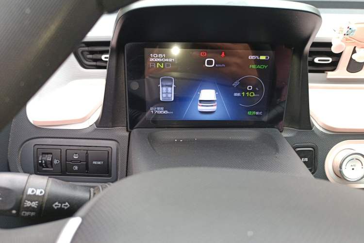 Used Wuling Hongguang MINIEV 2022 Macaron Premium Model – Lithium Iron Phosphate