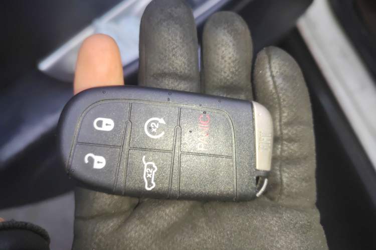 Used Fiat Freemont 2012 2.4L Luxury Edition Vehicle Key