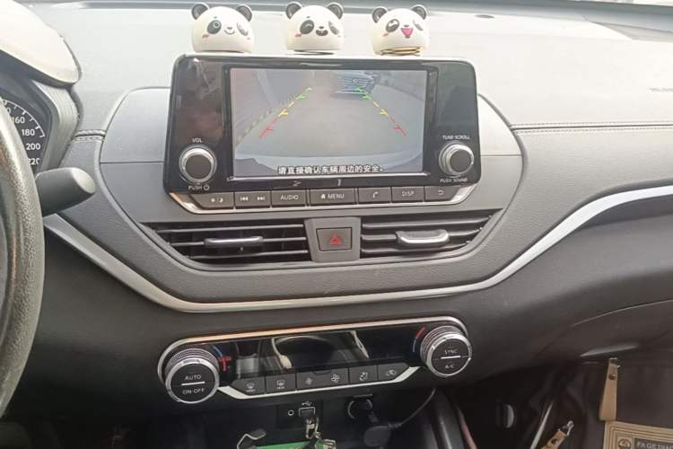 Used Nissan Teana 2019 2.0L XL Comfort Edition Audio And AC Panel