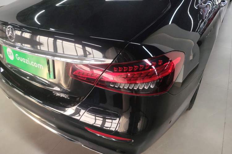 Used Mercedes-Benz E-Class New Energy 2022 Second Facelift E 350 e L Plug-in Hybrid Sports Sedan
