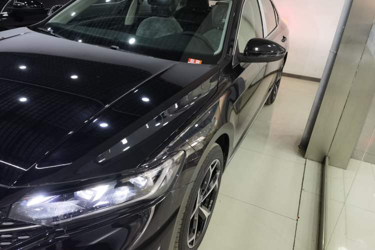 Used Volkswagen Passat 2026 Model, Outstanding 330TSI Xingkong Elite Edition