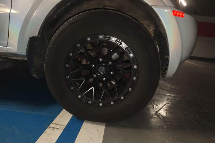 Used Mitsubishi Pajero 2011 V73 3.0L MT GL
