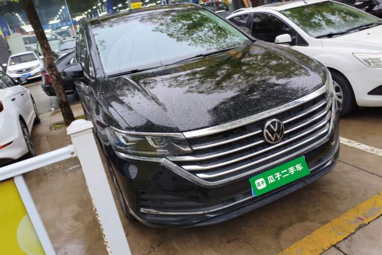 Used Volkswagen Viloran 2022 380TSI Luxury Edition