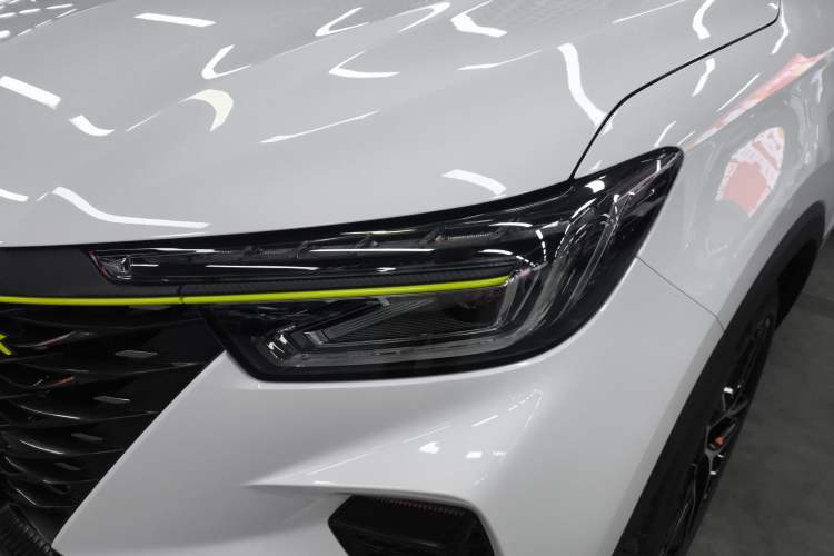 Used Roewe RX5 2023 PLUS 330TGI Automatic Trendsetting Smart Edition Left Front Headlight