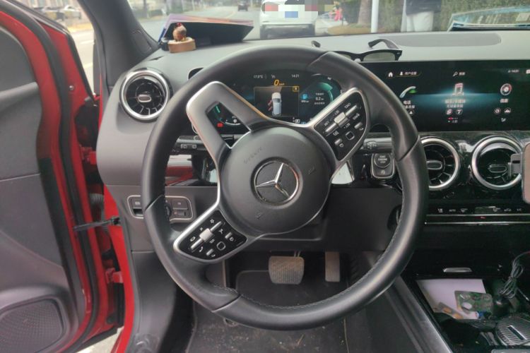 Used Mercedes-Benz B-Class 2020 B 200 Sport Edition Steering Wheel