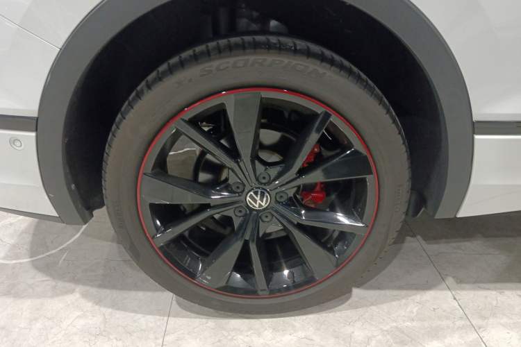 Used Volkswagen Tiguan X 2023 330TSI Two-Wheel-Drive Prestige Flagship Edition