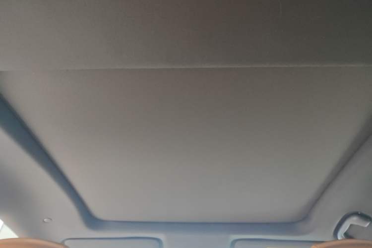 Used Buick LaCrosse 2016 28T Luxury Version Headliner