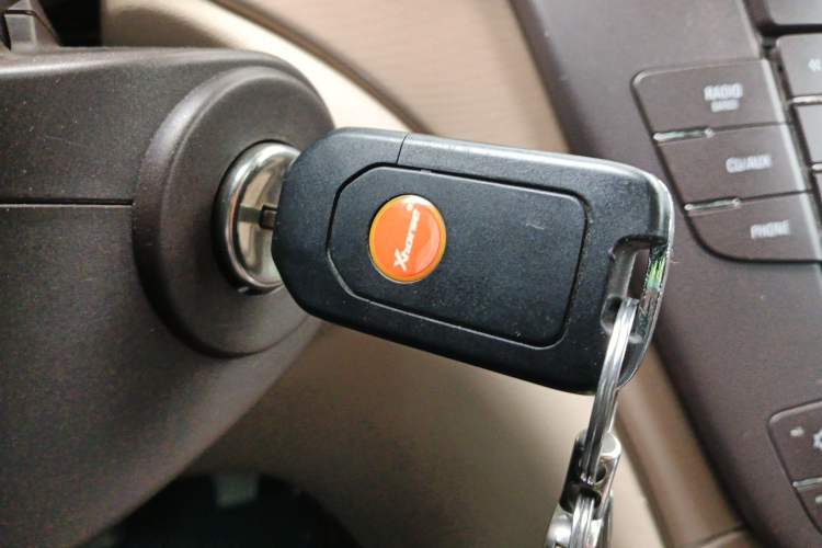 Used Opel Insignia 2013 2.0T Two-Wheel-Drive Luxury Version Vehicle Key