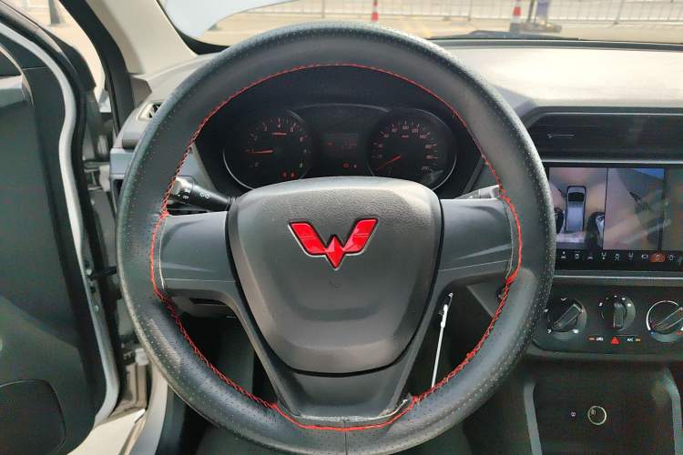 Used Wuling Hongguang 2021 1.5L S Standard Version LAR