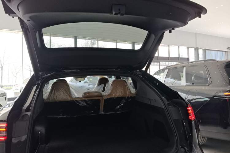 Used Hima Luxeed R7 2026 Model Range-Extending Max
