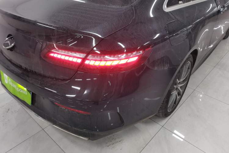 Used Mercedes-Benz E-Class 2021 E 260 Coupe
