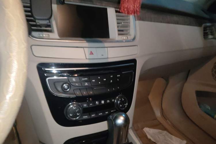 Used Peugeot 508 2013 2.3L 2nd Anniversary Edition Automatic Flagship Model Audio And AC Panel