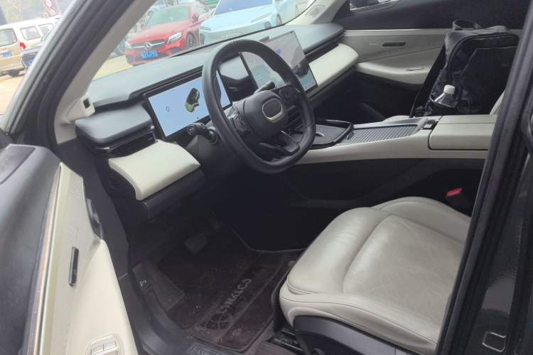 Used Lynk & Co 08 EM-P 2023 120km Long-Range Pro Left Front Seat