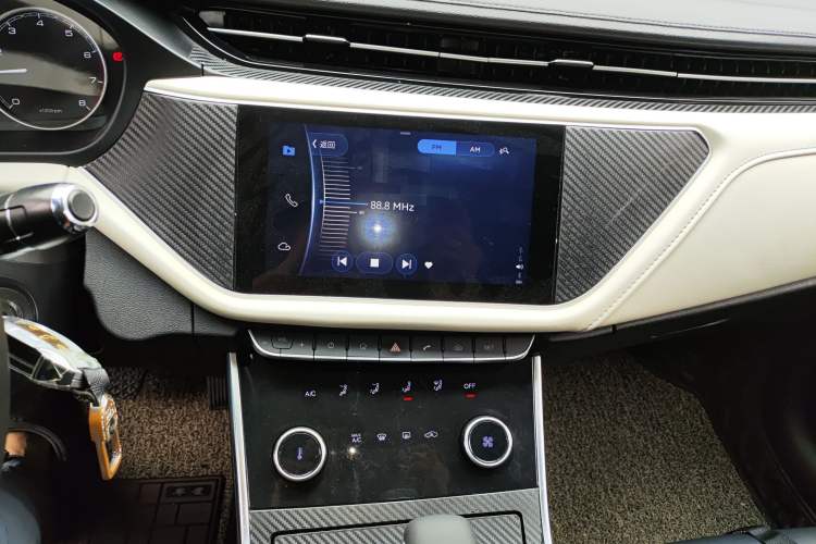 Used Chery Arrizo GX 2018 1.5T CVT Dynamic Color Version China V Standard Audio And AC Panel