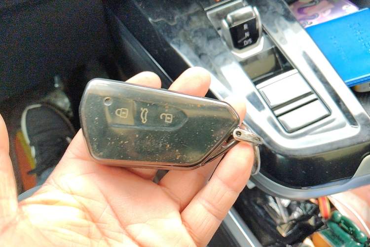 Used Volkswagen Talagon 2023 Facelift 380TSI All-Wheel-Drive Luxury Jiajing Pro 6-Seater Vehicle Key