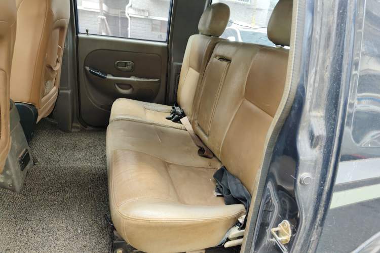 Used Foday Explorer Ⅲ 2011 2.2L Manual Gasoline Version Left Rear Seat