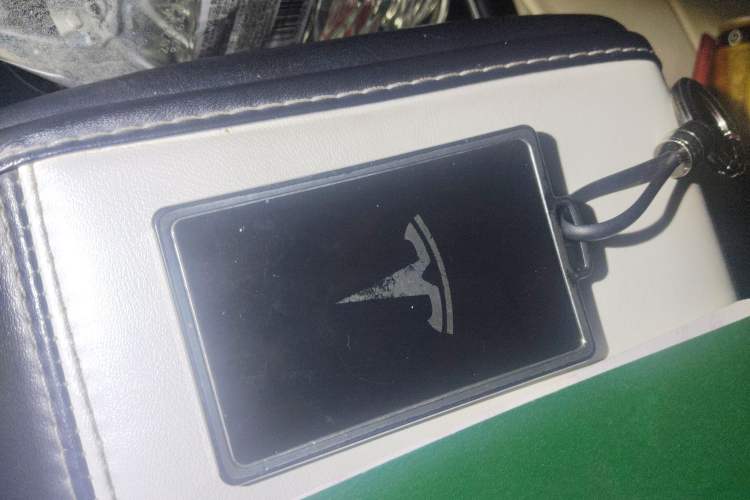 Used Tesla Model 3 2019 Standard Range Rear-Wheel Drive Upgraded Version (60 kWh)
