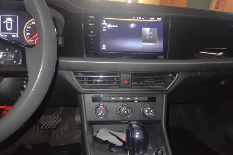 Used Volkswagen Lavida 2018 280TSI DSG Comfort Edition China V Standard Audio And AC Panel