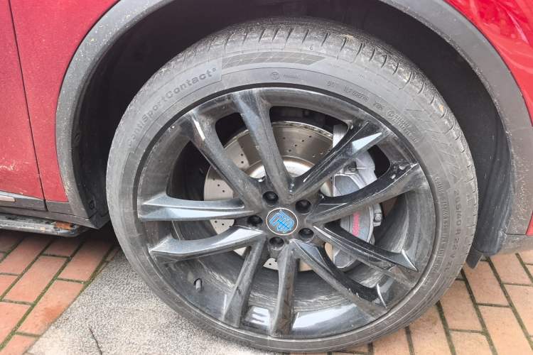 Used BYD Tang New Energy 2021 DM 2.0T Four-Wheel Drive High-Performance Flagship Model Right Front Wheel Hub