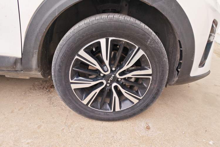 Used Kia kx1 Stonic 2021 1.4L CVT Sunroof Model Exterior 7