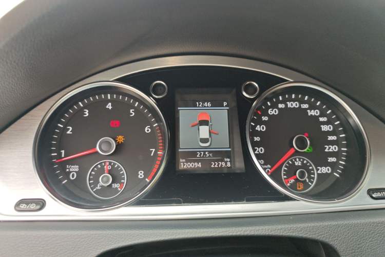 Used Volkswagen FAW-Volkswagen CC 2012 2.0 TSI Luxury Model Instrument Cluster