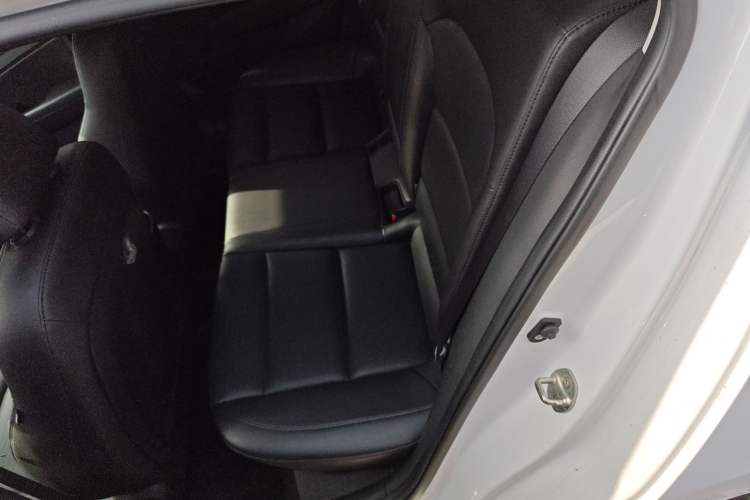 Used Hyundai Elantra (6th Generation / Lingdong) 2019 1.5L CVT ZhiXuan – Elite Version Interior 4