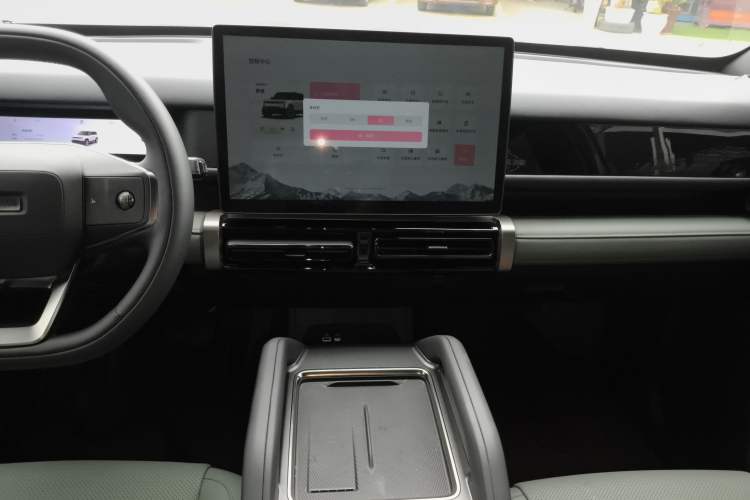 Used Chery Fulwin X3 2025 Model 520 Zhishang Edition Audio And AC Panel