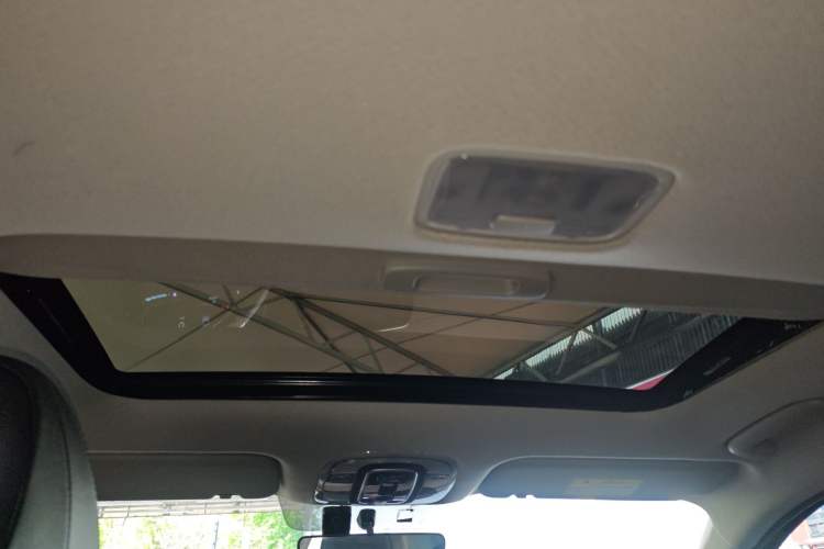 Used Hyundai Elantra 2023 1.5L CVT GLX Elite Edition Headliner