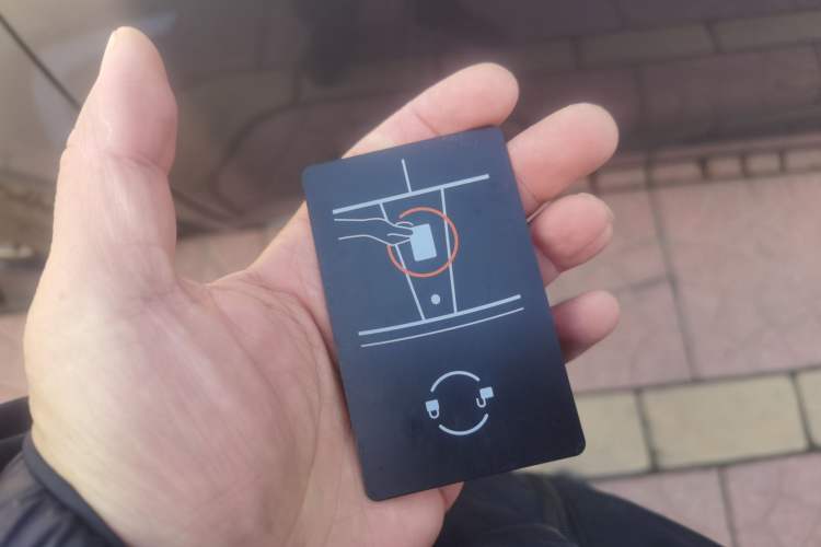 Used Tesla Model Y 2025 Long-Range All-Wheel Drive First Edition