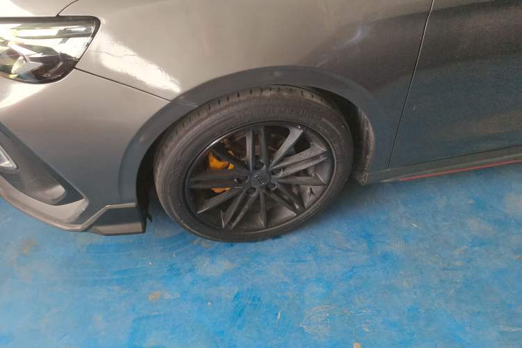 Used Geely Auto Binray 2022 Binrui COOL 1.5T DCT Electric Edition Left Front Wheel Hub