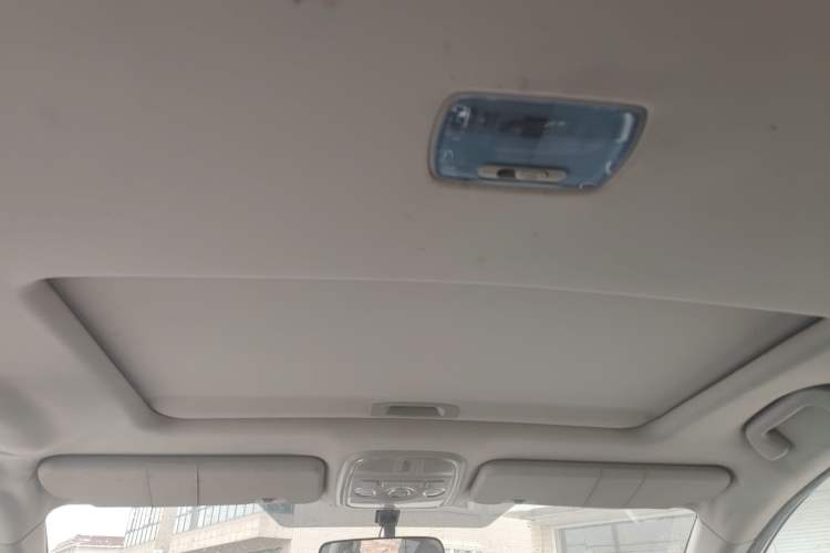 Used Haval H6 2016 Upgraded Model 1.5T Automatic Two-Wheel Drive Elite Version Headliner