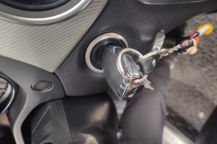 Used Mercedes-Benz GLA 2015 GLA 220 4MATIC Fashion Model Vehicle Key