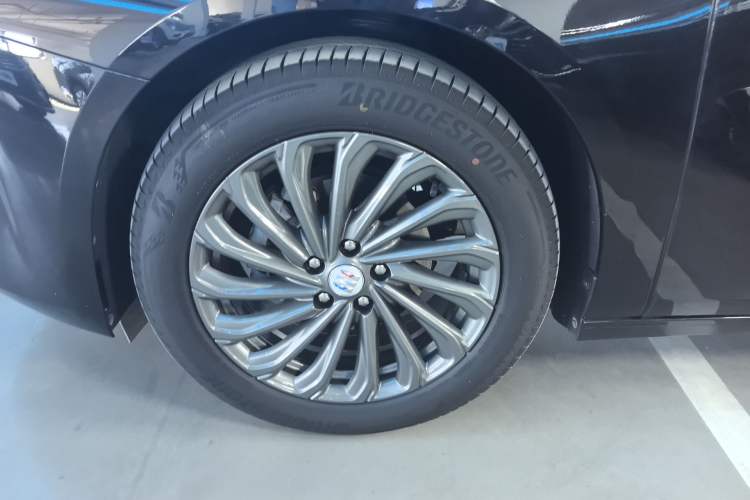 Used Buick LaCrosse 2025 28T Platinum Edition