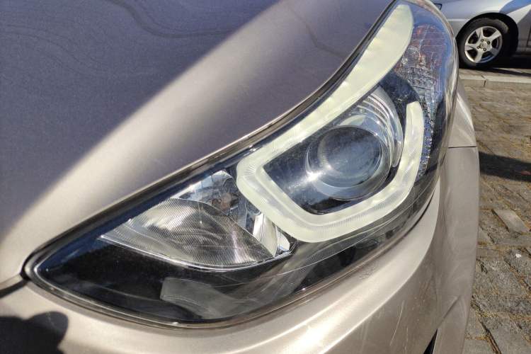 Used Hyundai Elantra (5th Generation / Langdong) 2016 1.6L Automatic Prestige Model
