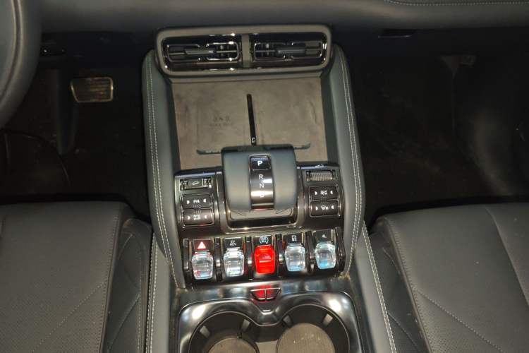 Used Formula Leopard 5 2025 TianShen Intelligent Driving Ultra Edition Gear Lever