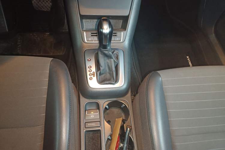 Used Volkswagen Tiguan L 2015 1.8TSI Automatic Two-Wheel Drive Trend Edition
