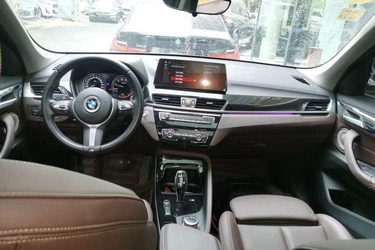 Used BMW X1 2021 sDrive20Li Premium Edition Center Console