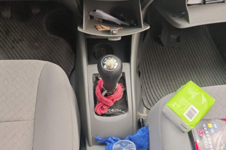 Used CHANGAN Alsvin 2012 Sedan 1.5L Manual Luxury Model Gear Lever