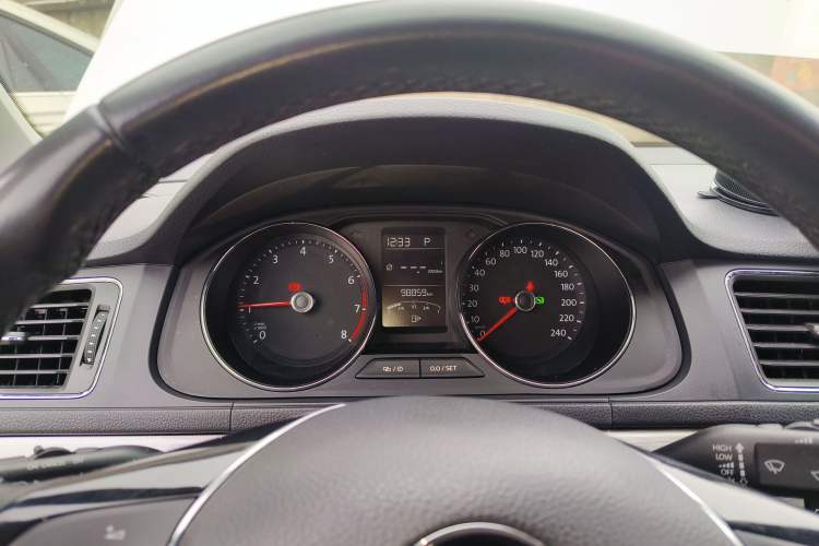 Used Volkswagen Lavida 2018 Classic 1.5L Automatic Comfort Edition China VI Standard