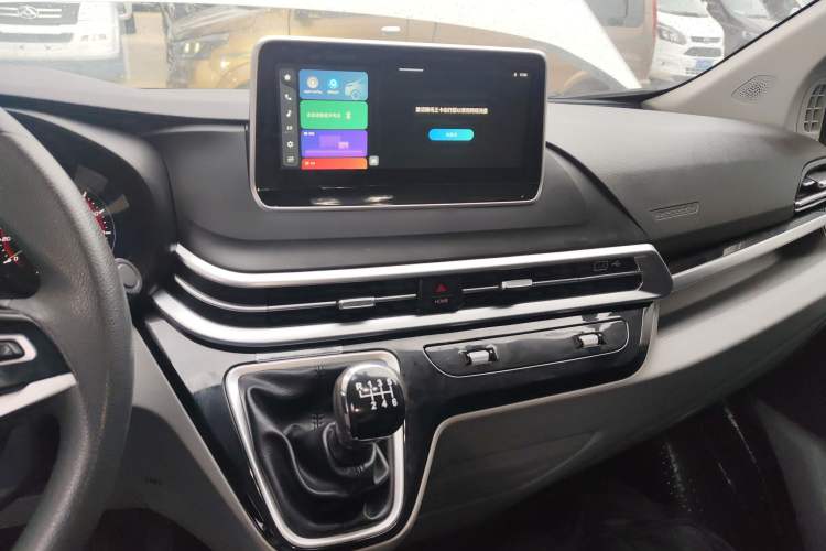 Used Iveco Fidato 2023 C30 Passenger Van 2.0T 93kW Manual Transmission Xingtu Edition Low Roof
