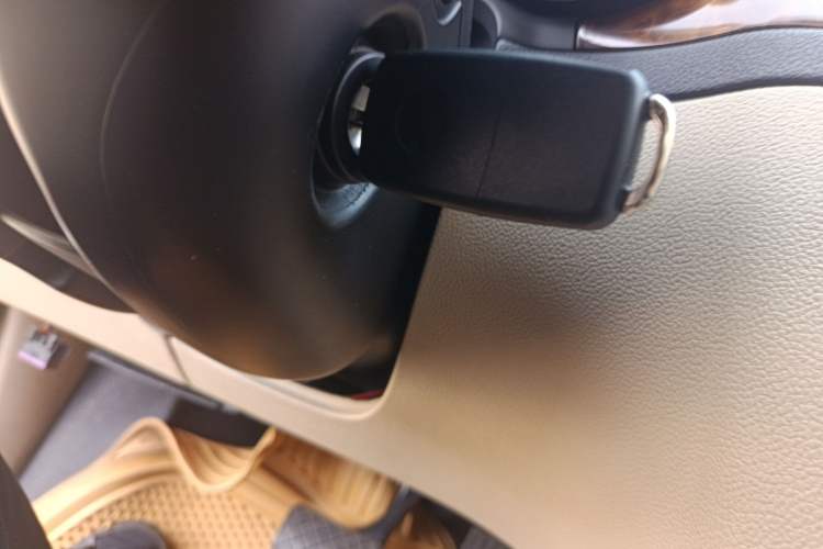 Used Skoda Superb 2012 1.8TSI Automatic Elegant Edition Vehicle Key