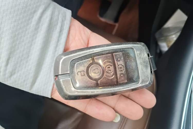 Used Lincoln Aviator 2020 3.0T V6 All-Wheel Drive Executive Version